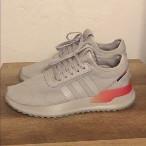 Adidas NMD R-1 sneakers